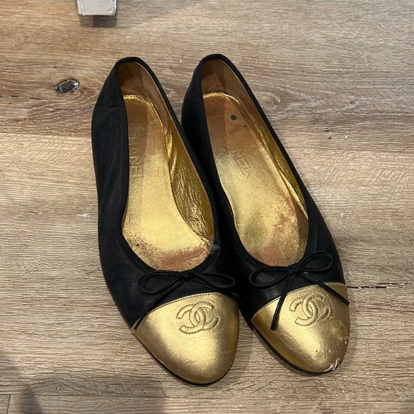 Shoes Chanel Ballerina Gold And Black Poshmark